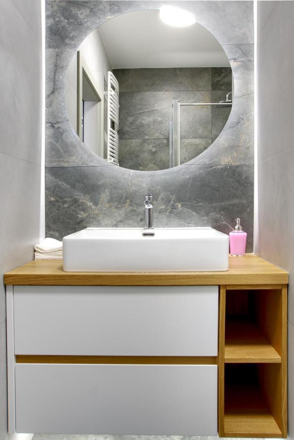 Essence Apartments Sapphire Poznań Eksteriør billede